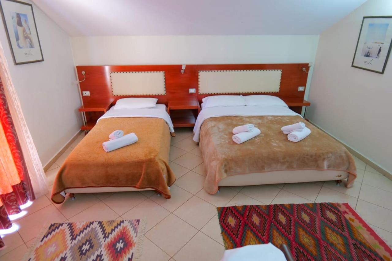 סרנדה Hotel Veli מראה חיצוני תמונה