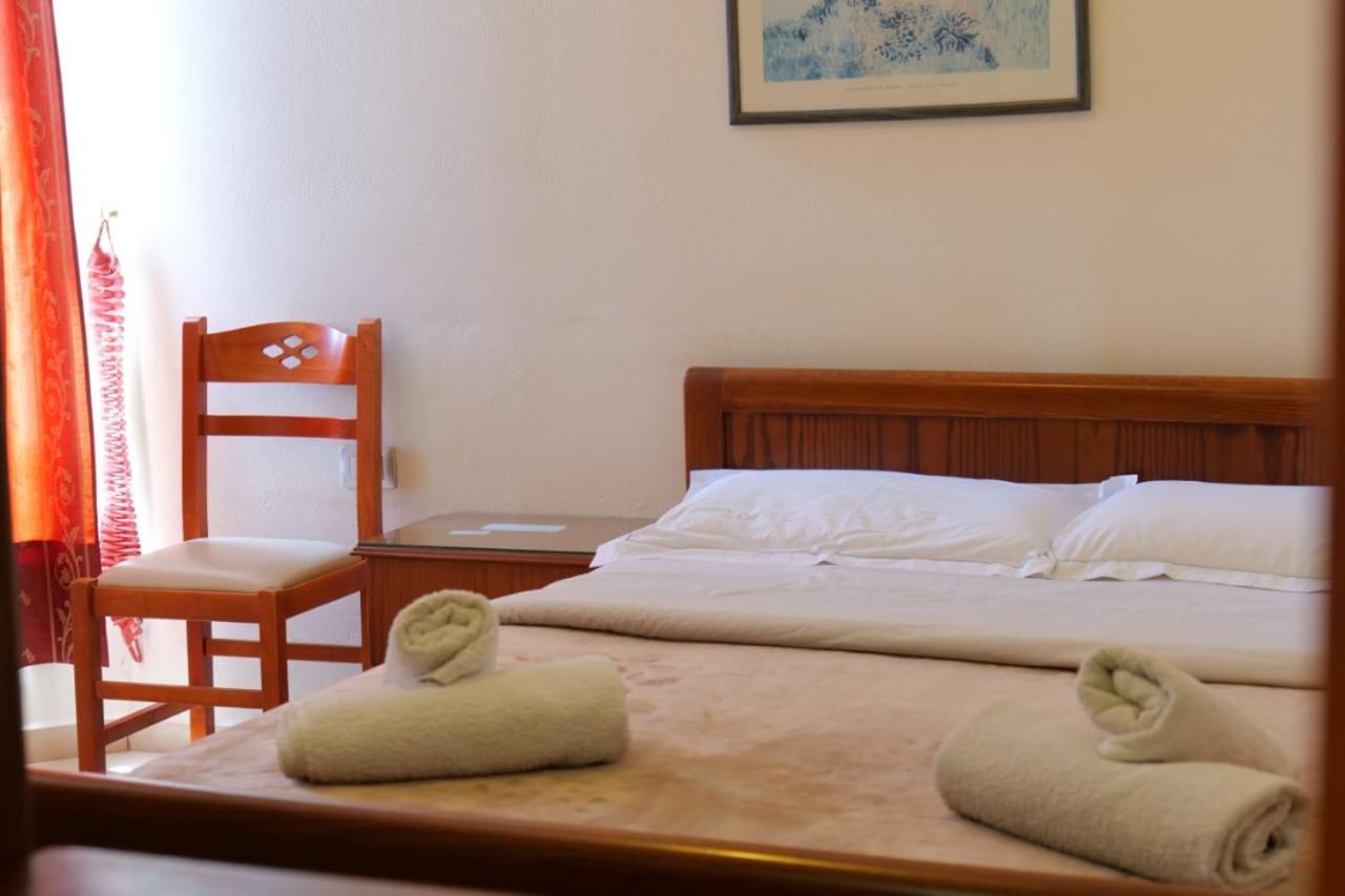 סרנדה Hotel Veli מראה חיצוני תמונה