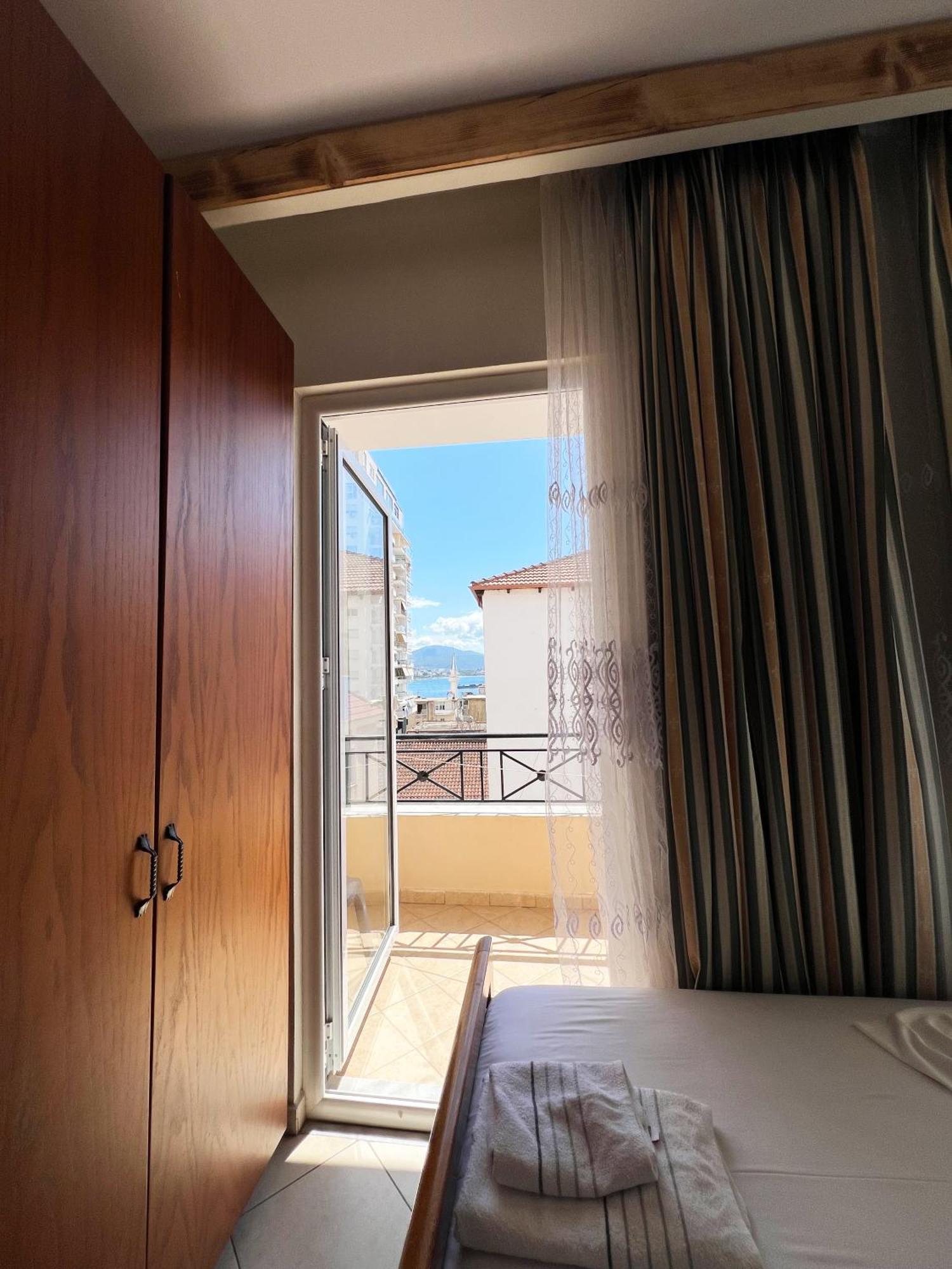 סרנדה Hotel Veli מראה חיצוני תמונה
