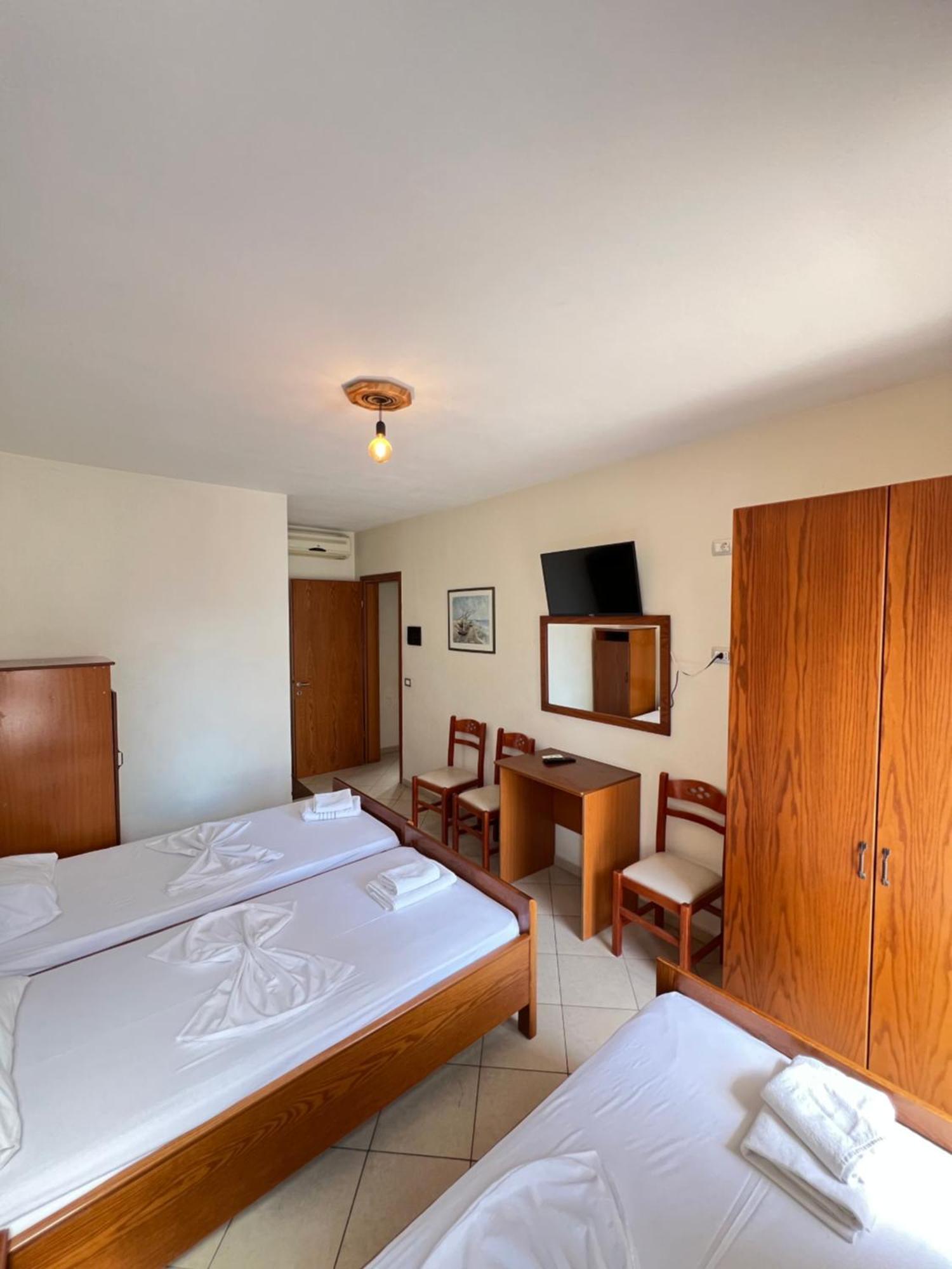סרנדה Hotel Veli מראה חיצוני תמונה